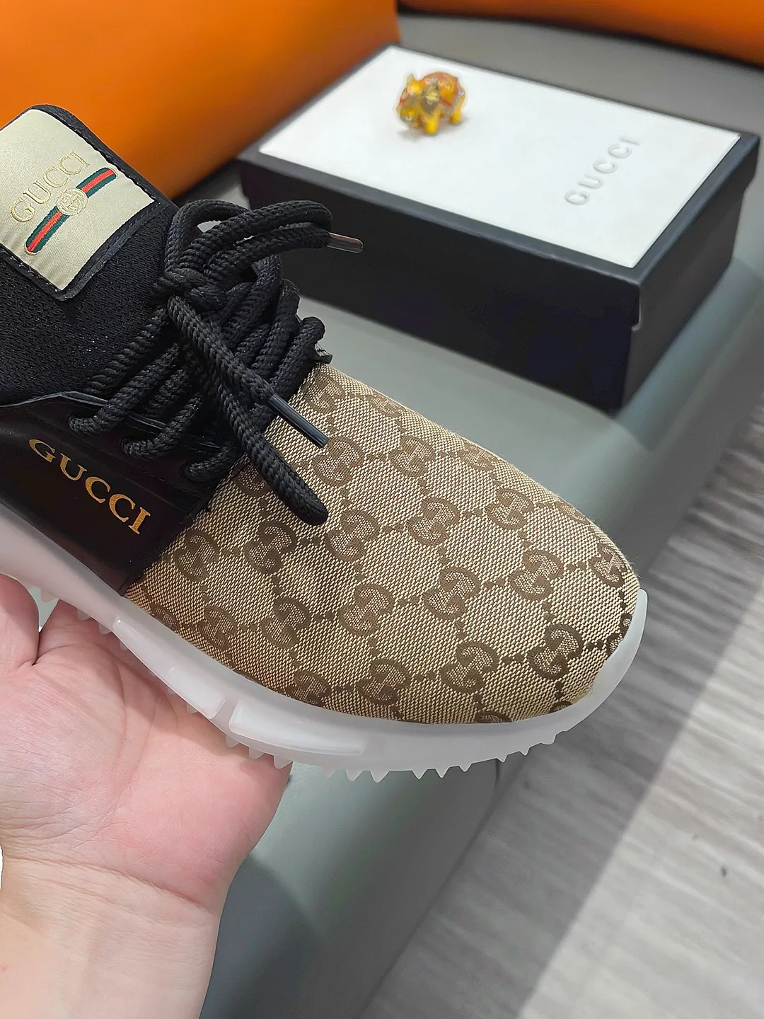 Men's shoes GUCCI "Gucci" P440 Regular size: 38-44 (casual shoes) Product materials: Selected cowhide upper, soft sheepskin feet; original factory special outsole.